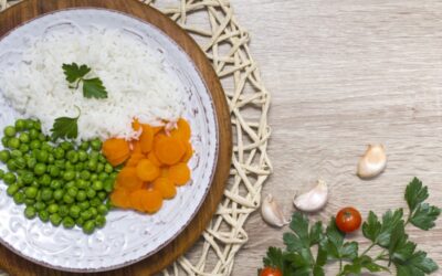 Dieta lekkostrawna: Co jeść, by odciążyć organizm? Zasady i jadłospis